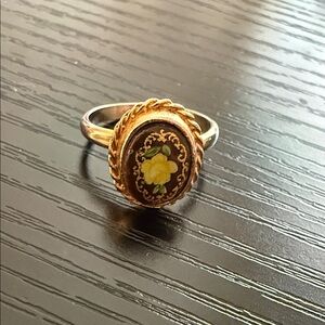 Vintage Elegant Gold and Black Floral Ring-Adjustable